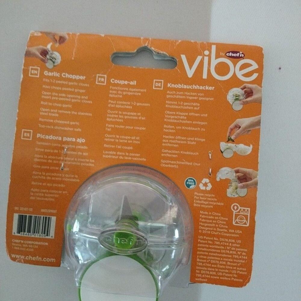 Chef'n Vibe Palm-Held Vegetable Peeler Garlic Chopper Set Of 2 Green Prep Tools